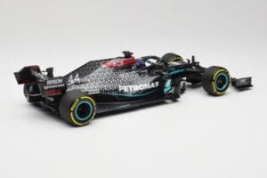 Mercedes AMG W11 Petronas #44 L. Hamilton Styrian GP Winner 2020 Minichamps 1:18 110200244 Résine — image 2 sur 7