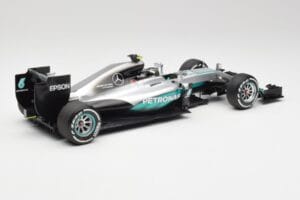 Mercedes AMG W07 #6 N. Rosberg Australia GP Winner 2016 Minichamps 1:18 110160006 Métal — image 2 sur 7