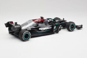 Mercedes AMG W12 #44 L. Hamilton Bahrain GP 2021 Minichamps 1:18 110210144 Métal — image 2 sur 7