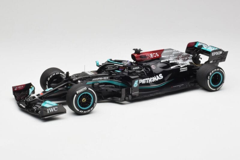 Mercedes AMG W12 #44 L. Hamilton Bahrain GP 2021 Minichamps 1:18 110210144 Métal