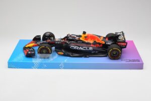 Red Bull Racing RB18 #1 M. Verstappen Winner Miami GP 2022 Minichamps 1:18 113220501 Métal
