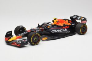 Oracle Red Bull Racing RB18 #11 S. Perez Saudi Arabian GP 2022 Minichamps 1:18 110220011 Métal
