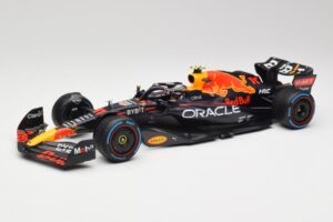 Oracle Red Bull Racing RB18 #11 S. Perez Monaco GP Winner Rain Tyre Version 2022 Minichamps 1:18 110222711 Métal