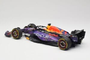 Oracle Red Bull Racing RB19 #33 M. Verstappen Las Vegas GP Winner 2023 Minichamps 1:18 110232201 Résine — image 5 sur 7