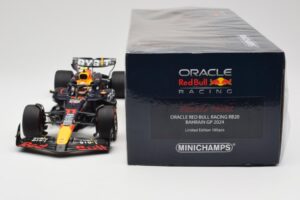 Red Bull Racing RB20 #11 S. Perez Bahrain GP 2024 Minichamps 1:18 110240111 Métal — image 6 sur 7