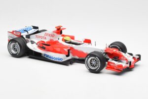 Panasonic Toyota Racing TF106 #8 R. Schumacher F1 2006 Minichamps 1:18 100060007 Métal — image 4 sur 6