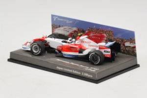 Toyota TF107 #12 J. Trulli Panasonic Toyota Racing Showcar F1 2007 Minichamps 1:43 AM60129 Métal — image 3 sur 6