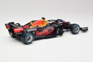 Red Bull Racing Honda RB16B #33 M. Verstappen Turkish GP 2nd Place 2021 Minichamps 1:18 110211633 Métal — image 2 sur 7
