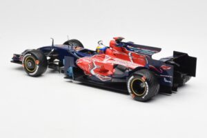 Red Bull Racing RB6 #6 M. Webber F1 Showcar 2010 Minichamps 1:18 150100076 Métal — image 5 sur 6