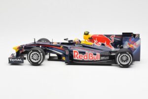 Red Bull RB6 #7 M. Webber Red Bull Racing Showcar 2010 Minichamps 1:18 150100076-R1 Métal — image 3 sur 6