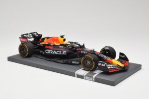 Oracle Red Bull Racing RB18 #33 M. Verstappen Mexican GP 2022 Minichamps 1:18 113222001 Résine — image 4 sur 7