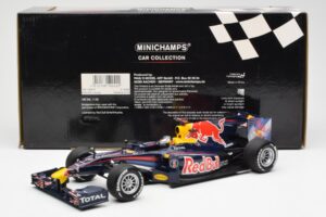 Red Bull Racing Renault RB5 #5 S. Vettel Showcar 2010 Minichamps 1:18 153100175 Métal — image 6 sur 6