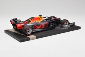 Red Bull RB15 #33 M. Verstappen Brazil GP Winner 2019 Minichamps 1:18 113191933 Métal — image 3 sur 7