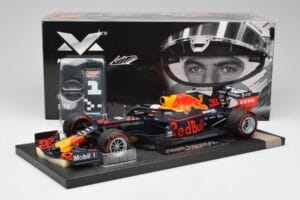 Red Bull RB15 #33 M. Verstappen Brazil GP Winner 2019 Minichamps 1:18 113191933 Métal — image 6 sur 7
