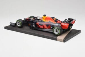 Red Bull RB15 #33 M. Verstappen German GP Winner Wet 2019 Minichamps 1:18 113191133 Métal — image 5 sur 7