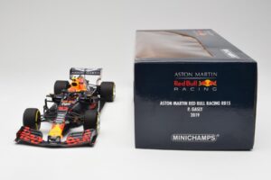 Red Bull RB15 #10 P. Gasly F1 2019 Minichamps 1:18 110190010 Métal — image 7 sur 7