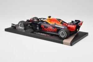 Red Bull RB16 #33 M. Verstappen Red Bull Racing 70th Anniversary GP Winner 2020 Minichamps 1:18 113200533-M1 Résine — image 5 sur 7