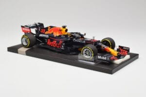 Red Bull RB16B #33 M. Verstappen France GP Winner 2021 Minichamps 1:18 113210833 Métal — image 4 sur 7
