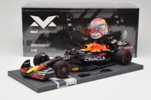 Red Bull RB18 Oracle #1 M. Verstappen Dutch GP 2022 Winner Minichamps 1:18 113221501 Résine — image 7 sur 7