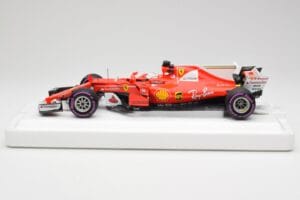 Scuderia Ferrari SF70H #5 S. Vettel Winner Australian GP 2017 BBR 1:18 BBR181705 Métal — image 3 sur 7