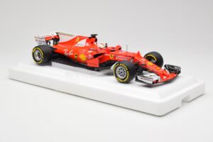 Scuderia Ferrari SF70H #5 S. Vettel Winner Australian GP 2017 End of Race BBR 1:18 BBR181705-E Métal — image 4 sur 7