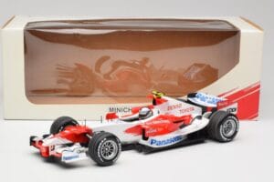 Toyota TF107 #12 J. Trulli F1 Launch Livery 2007 Minichamps 1:18 AM601321 Métal — image 6 sur 6