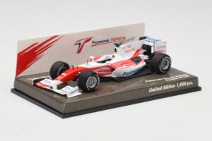Toyota TF109 Panasonic Toyota Racing #9 J. Trulli F1 2009 Minichamps 1:43 AM621323 Métal — image 2 sur 5