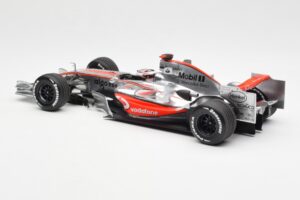 McLaren MP4-22 Mercedes #1 F. Alonso Showcar 2007 Minichamps 1:18 533071871 Métal — image 5 sur 6