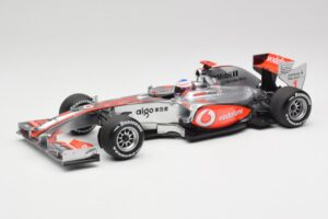 McLaren MP4-25 Vodafone #1 J. Button F1 2010 Minichamps 1:18 530101871-R1 Métal