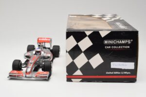 McLaren MP4-25 Vodafone #1 J. Button F1 2010 Minichamps 1:18 530101871-R1 Métal — image 6 sur 7