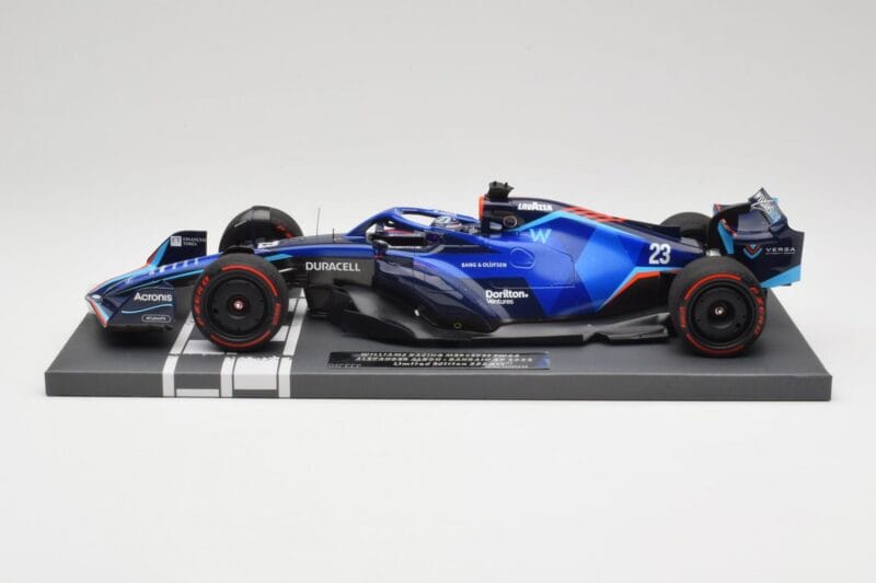 Williams FW44 Mercedes #23 A. Albon Bahrain GP 2022 Minichamps 1:18 117220123 Résine