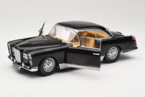 Facel Vega HK500 Noir Sun Star 1:18 3751 Métal — image 2 sur 8