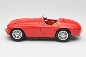 Ferrari 125 S Rouge Hot Wheels 1:18 L2954 Métal — image 4 sur 8