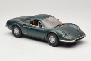 Ferrari 246 GT Dino Vert Anson 1:18 30359 Métal — image 6 sur 8