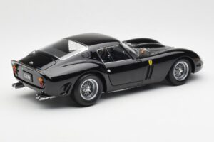 Ferrari 250 GTO Noir Kyosho 1:18 08431BK Métal — image 3 sur 8