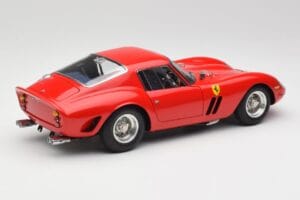 Ferrari 250 GTO London Show Rouge CMC 1:18 M-256 Métal — image 2 sur 6