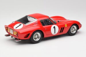 Ferrari 250 GTO #1 P. Rodriguez / W. Mairesse Paris 1000km 1962 CMC 1:18 M-254 Métal — image 2 sur 6