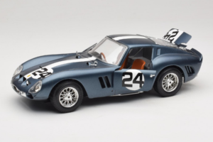 Ferrari 250 GTO #24 Bleu Bande Blanche 1962 Bburago 1:18 3011-B2 Métal — image 2 sur 8