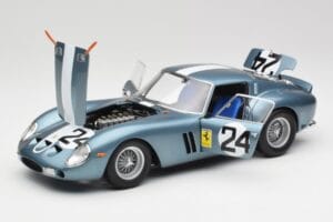 Ferrari 250 GTO #24 P. Rodriguez 12 Hours of Sebring GT3.0 Winner 1962 Kyosho 1:18 08438D Métal — image 2 sur 8