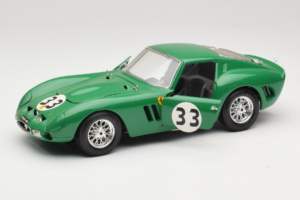 Ferrari 250 GTO #33 Vert Bburago 1:18 3011-G1 Métal — image 2 sur 8