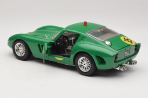 Ferrari 250 GTO #35 Vert 1962 Bburago 1:18 3011-G2 Métal — image 5 sur 8