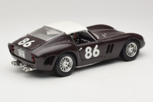 Ferrari 250 GTO #86 Noir Bburago 1:18 3011-B1 Métal — image 3 sur 8