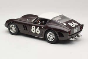 Ferrari 250 GTO #86 Noir Bburago 1:18 3011-B1 Métal — image 7 sur 8