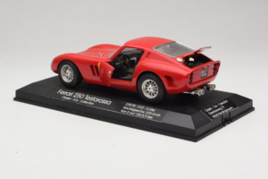 Ferrari 250 GTO Rouge Replacement Stand Exclusive Cars 1:18 EC005 Métal — image 5 sur 8