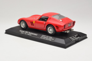 Ferrari 250 GTO Rouge Replacement Stand Exclusive Cars 1:18 EC005 Métal — image 7 sur 8