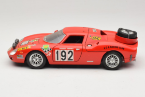 Ferrari 250 LM #192 Rouge 1965 Bburago 1:18 3033-P1 Métal — image 4 sur 8
