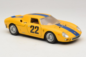 Ferrari 250 LM #22 Jaune 1965 Bburago 1:18 3333-Y1 Métal — image 6 sur 8