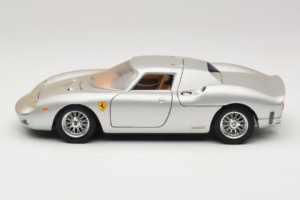 Ferrari 250 LM Argent Bburago 1:18 3033-S1 Métal — image 4 sur 8