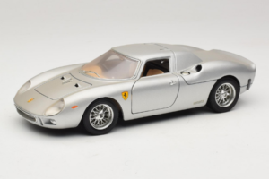 Ferrari 250 LM Argent Bburago 1:18 3033-S1 Métal
