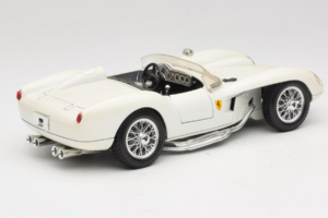 Ferrari 250 Testa Rossa Blanc Replacement Box Bburago 1:18 3007-R3 Métal — image 3 sur 8